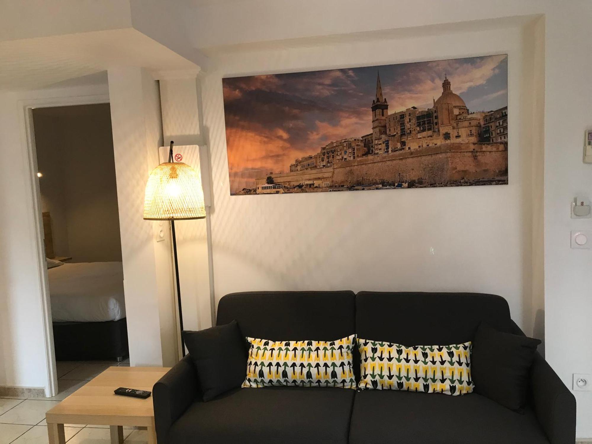 One-Bedroom Apartment with City View