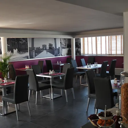 Privilege Hotel & Apparts Eurociel Centre Comedie-2